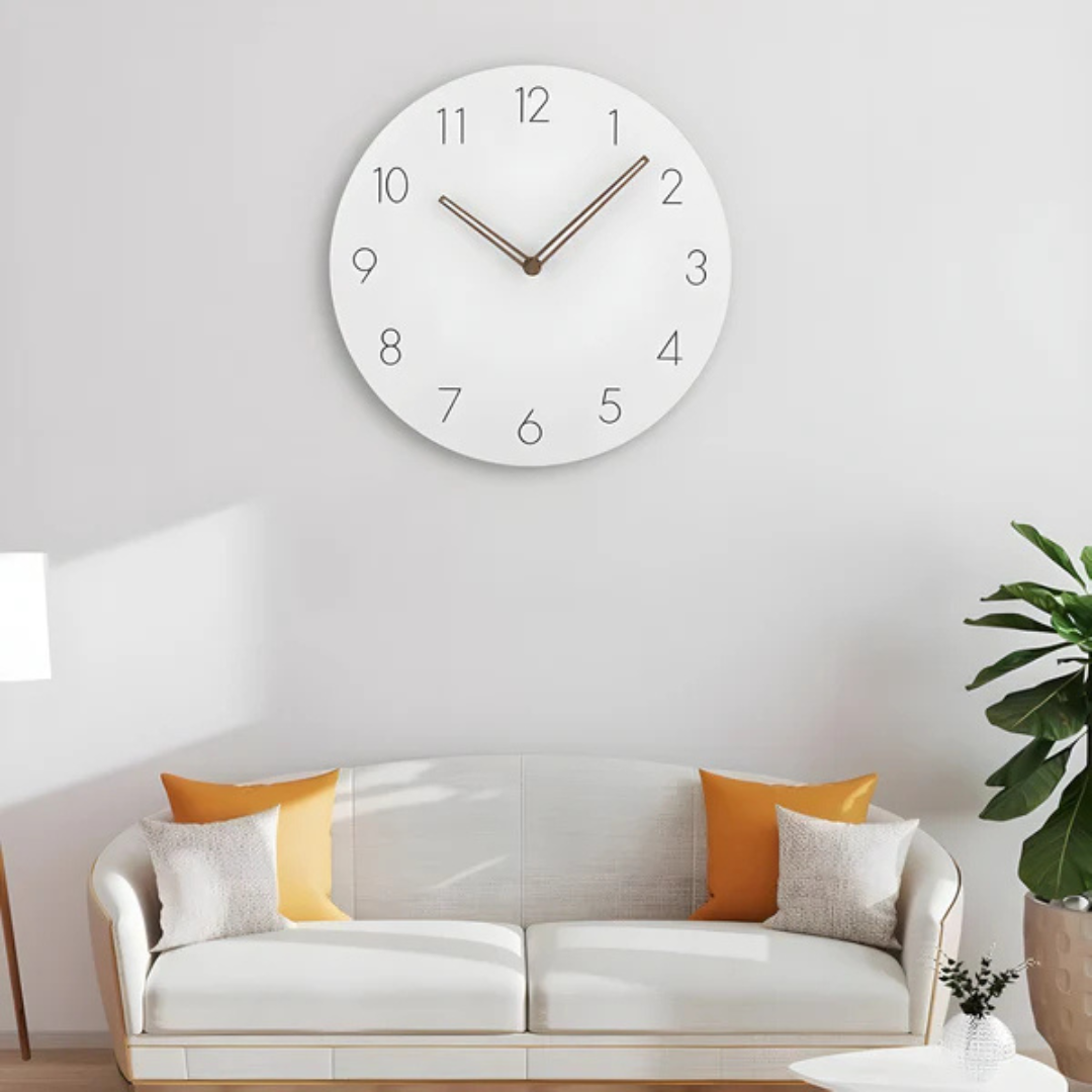Minimalistische Holz-Wanduhr