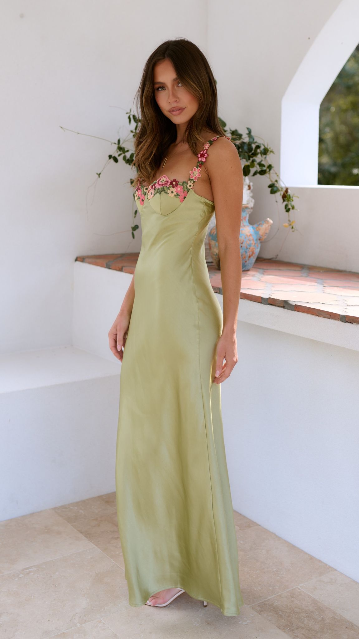Partykleid mit floralem Stickerei | Maxi