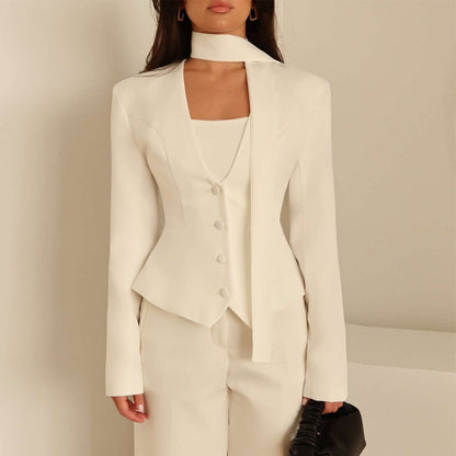 Langärmlige Blazerjacke mit Schal für Damen - Rosella