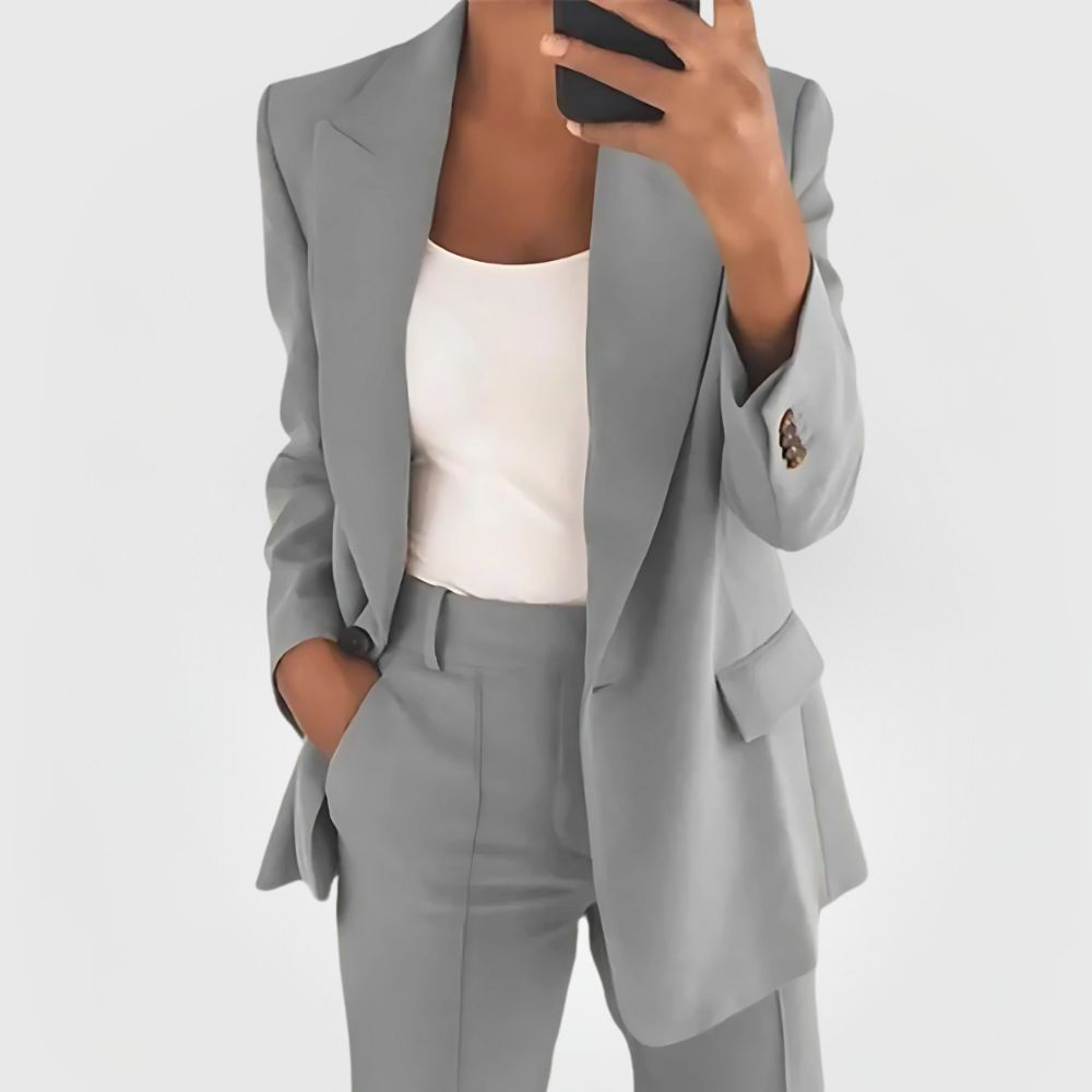 Eleganter Damenanzug | Hose und Blazer