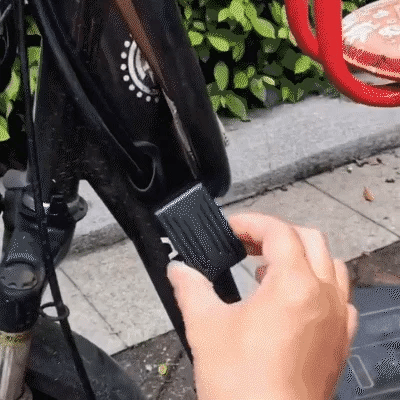 Kompakter GPS-Autotracker für sichere Verfolgung