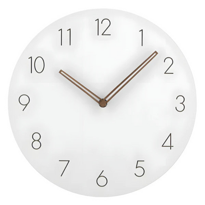 Minimalistische Holz-Wanduhr