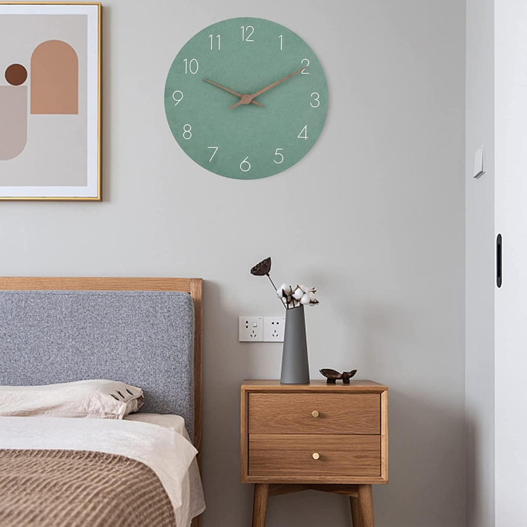 Minimalistische Holz-Wanduhr