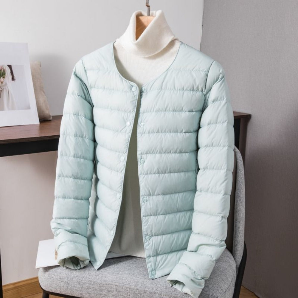 Leichte Daunenjacke mit Druckknöpfen für Damen – Sebastiana