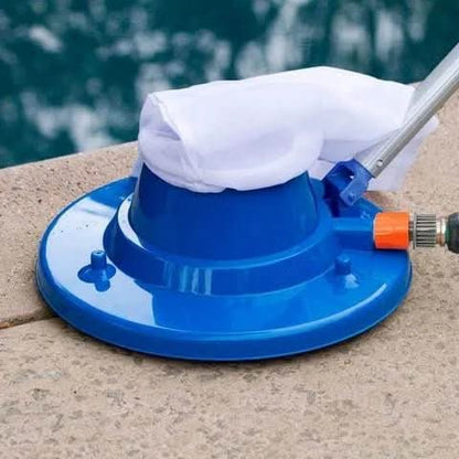 Chemiefreier Poolreiniger mit kraftvoller Saugkraft für Blätter und Schmutz