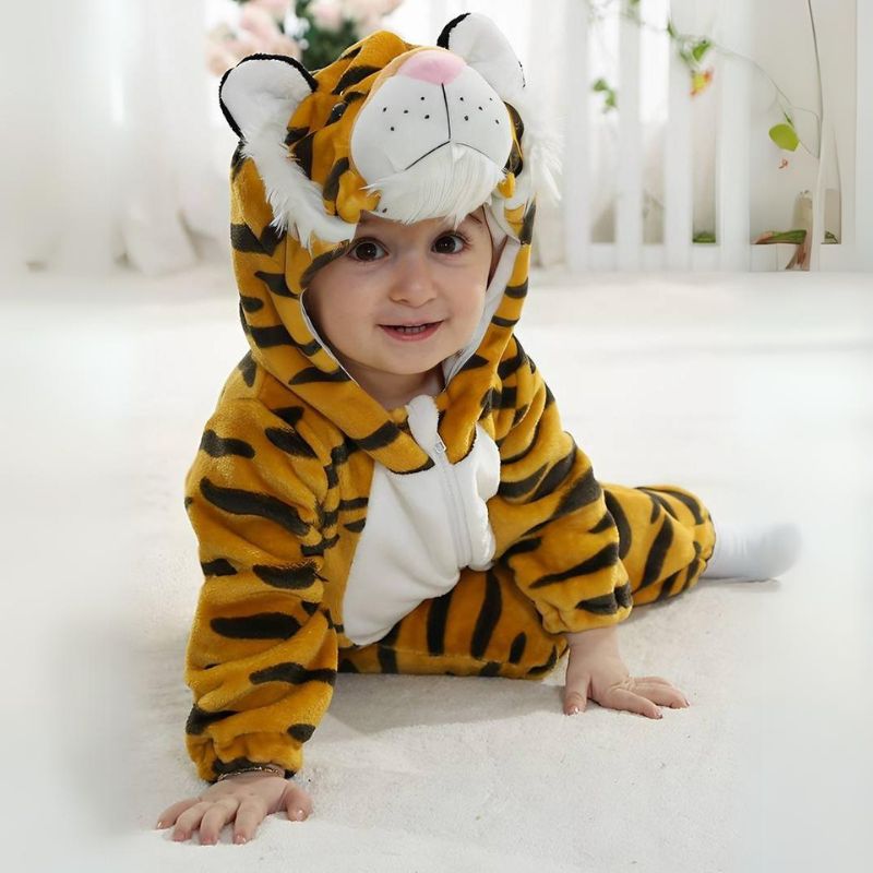 Tier Baby Overall – Flauschiger Komfort mit Reißverschluss