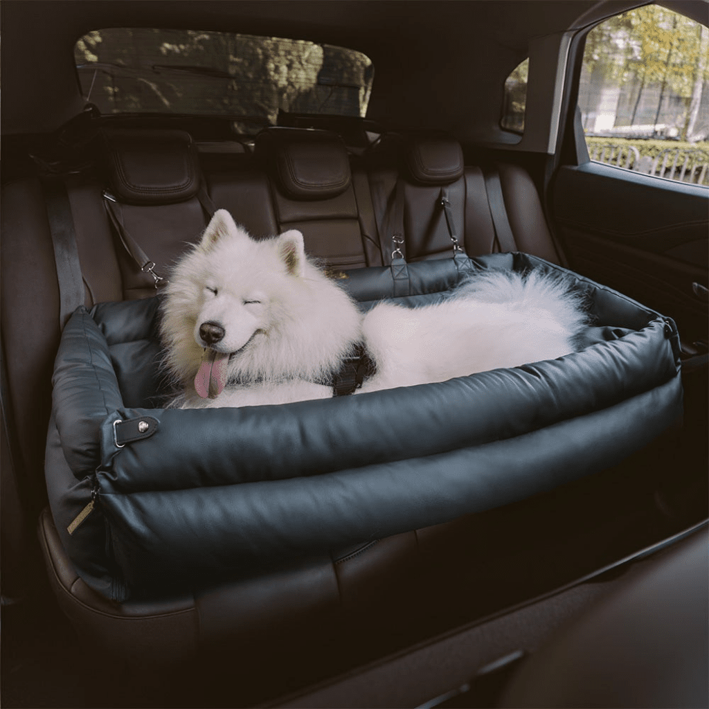 Großes Hundesitzbett im Auto aus Kunstleder mit elegantem Finish und rutschfester Unterstützung