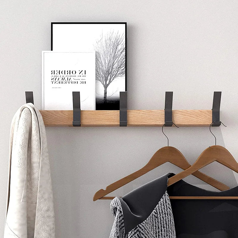 Wandgarderobe mit verstellbaren Doppelhaken | Skandinavisches Design | Holz & Aluminium | Platzsparend & Modern