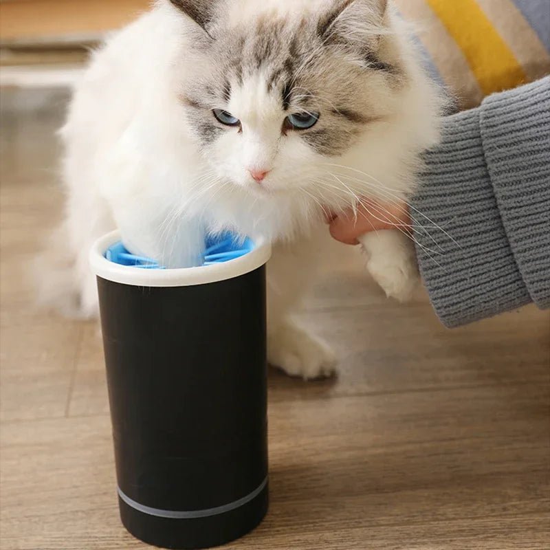 Automatische Pfotenreinigungs-Tasse mit weichen Borsten