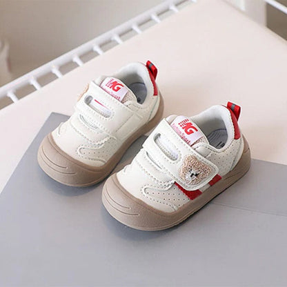 Trendige Babyschuhe aus bequemem und weichem Stoff