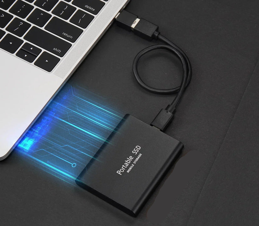 Ultra Externe SSD | USB 3.1 Typ-C | Geschwindigkeiten von bis zu 1000 MB/s | Erhältlich in 500 GB, 1 TB und 2 TB | Kompaktes und stoßfestes Design