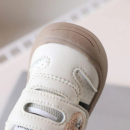 Trendige Babyschuhe aus bequemem und weichem Stoff