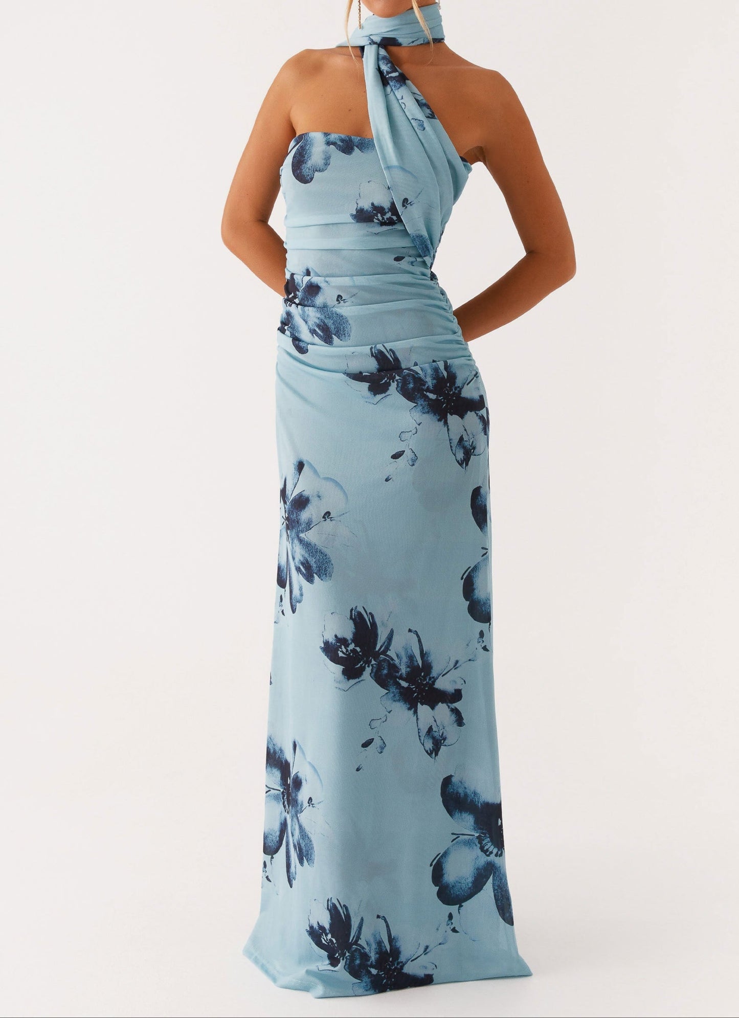 Carlotta Maxikleid - Blau Schwarz Floral
