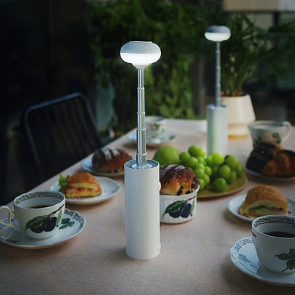 Camping-Teleskoplampe mit Magnetfuß & flexibler Beleuchtung