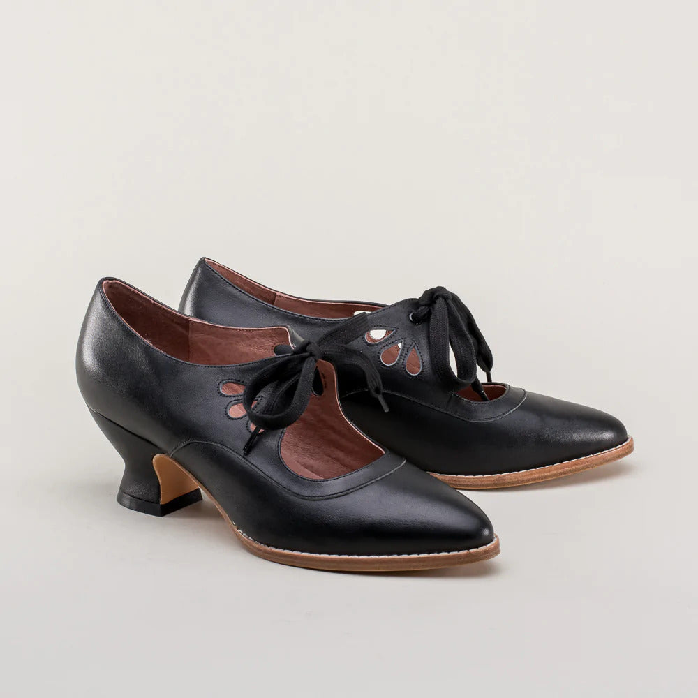 Damen Vintage High Heels | Schnüren
