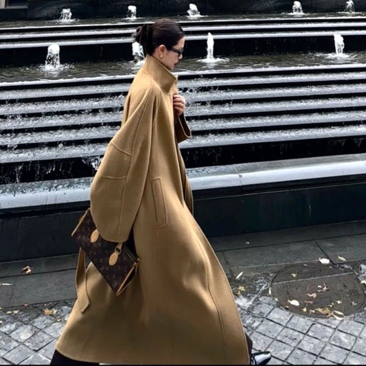 Langer Oversize-Trenchcoat für Damen – Delfina
