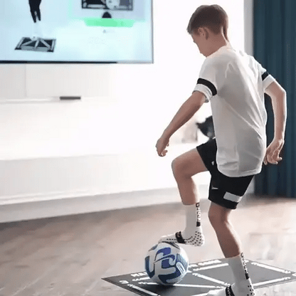 Professionelle Fußballtrainingsmatte und Video-Coaching-Programm