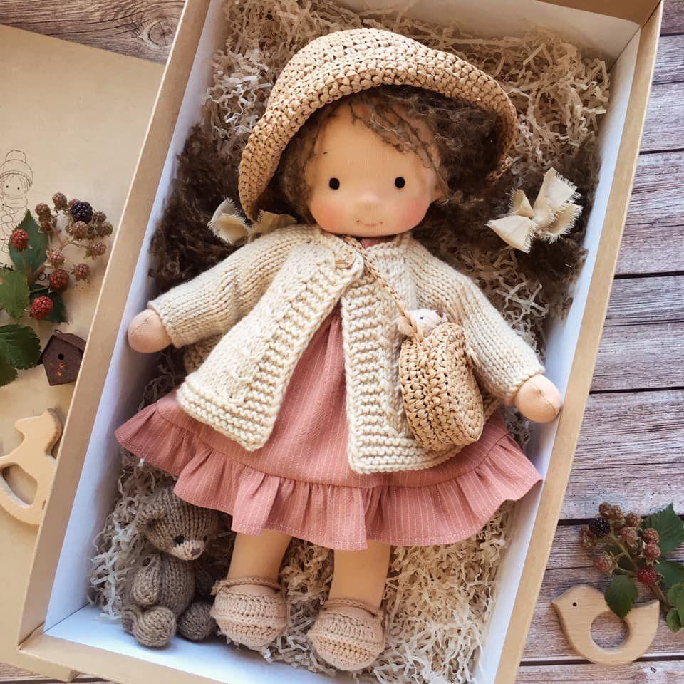 Handgefertigte Winter Kuschelpuppe