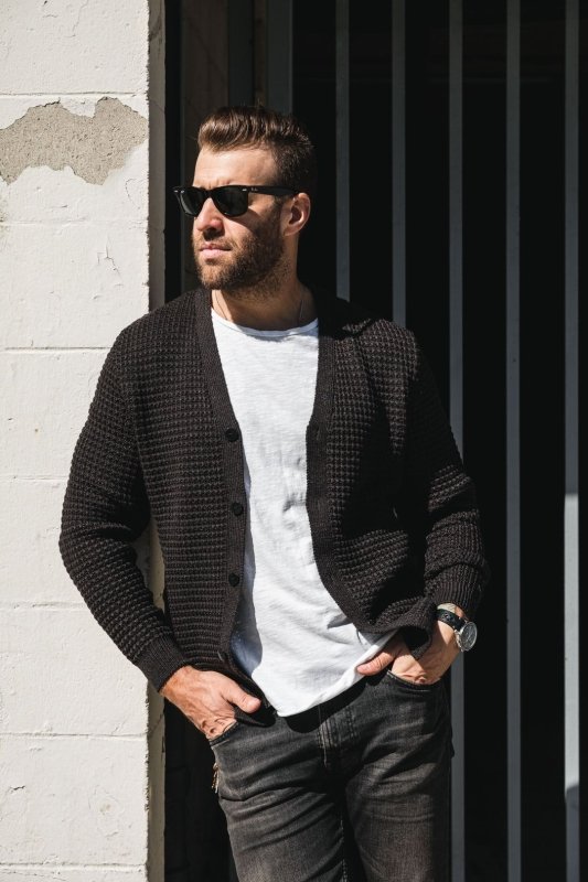 Men's V-Neck Cardigan | Knitting