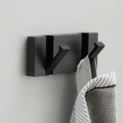 Eleganter Wandhaken mit klappbarem Design für platzsparende Organisation