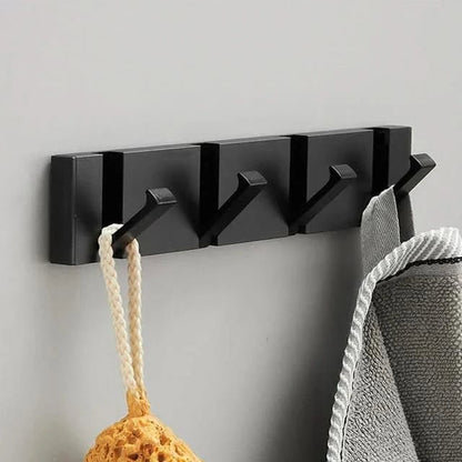 Eleganter Wandhaken mit klappbarem Design für platzsparende Organisation