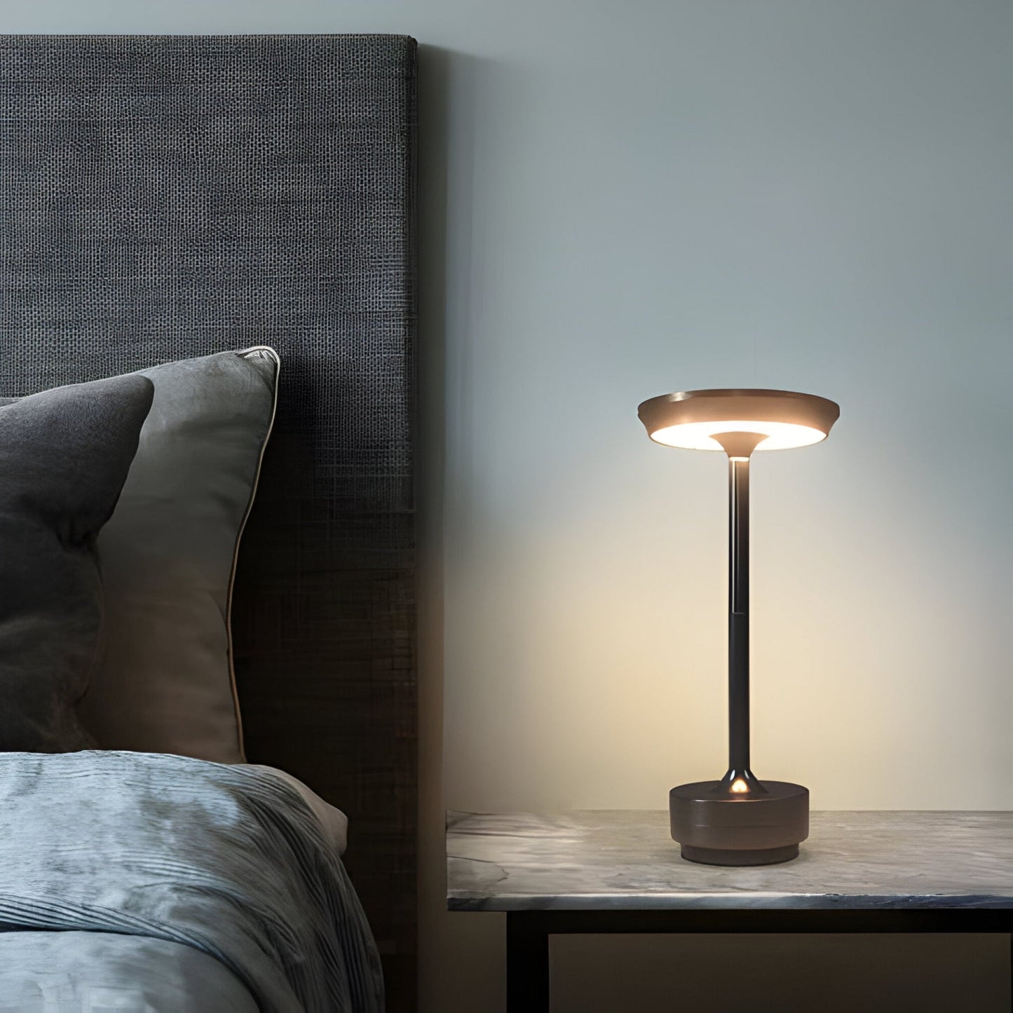 Kabellampe mit Akku für das Wohnzimmer | Vielseitige Schreibtischlampe