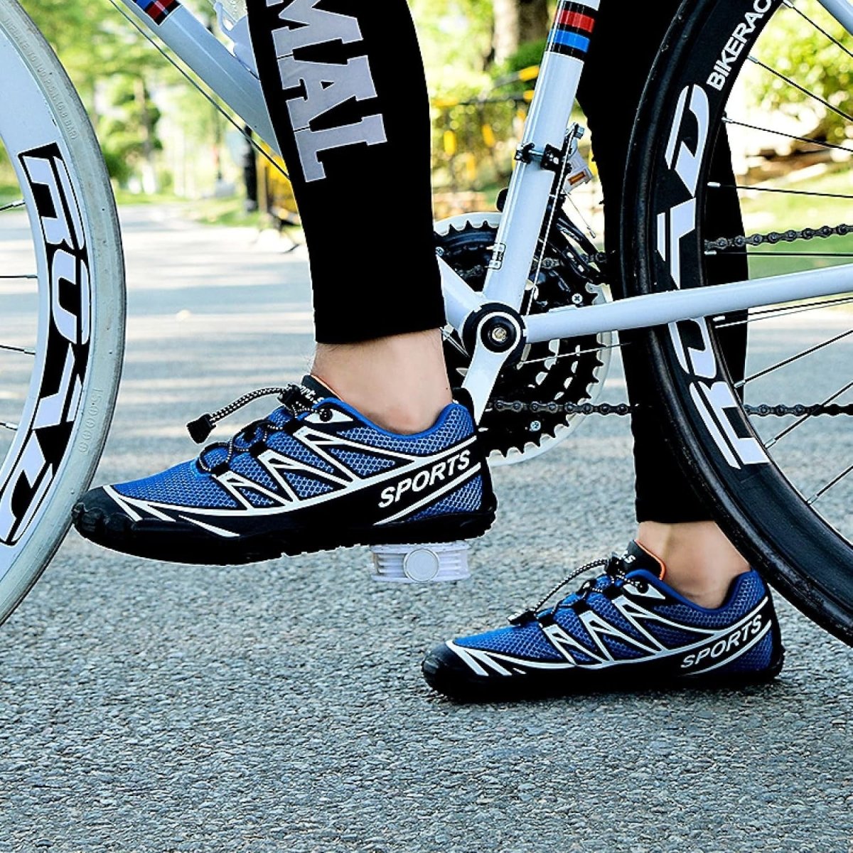 Leichte Fahrradschuhe für Straße und Trail
