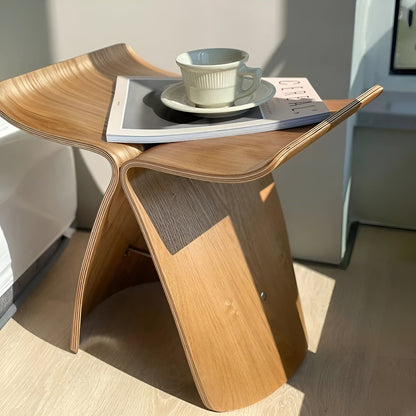 Rustikale Massivholzbank – Einzigartige Holzsitzgelegenheit
